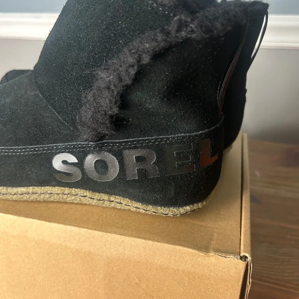 Sorel Explorer Joan Cozy Booties -‎ Black Suede, Faux Fur Trim - Women's Size 10